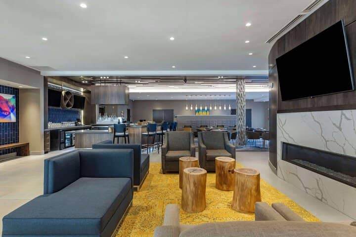 Hotel Interior 4 of 61